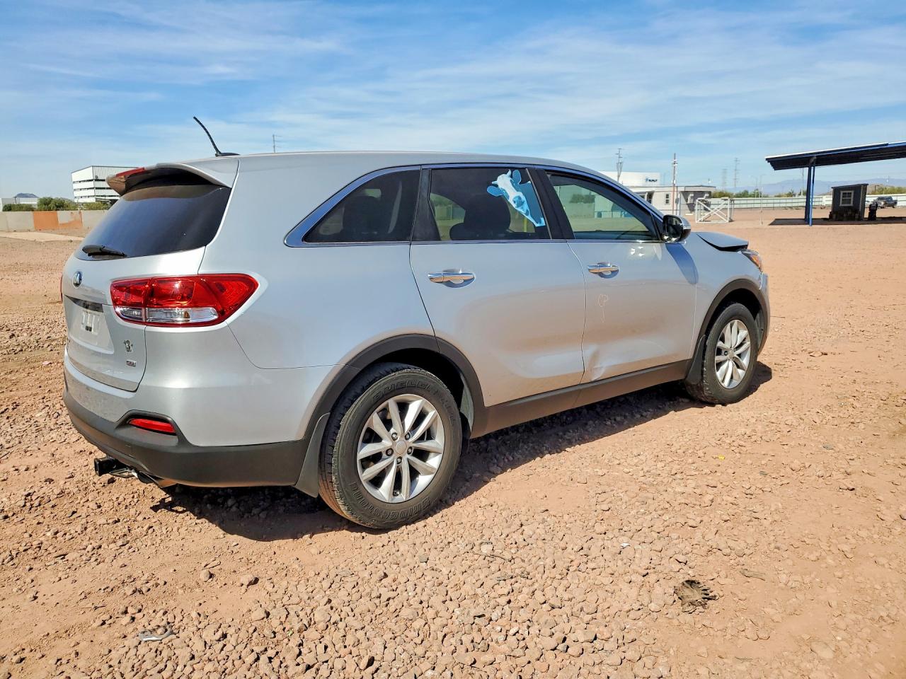 2016 KIA SORENTO L photo 3