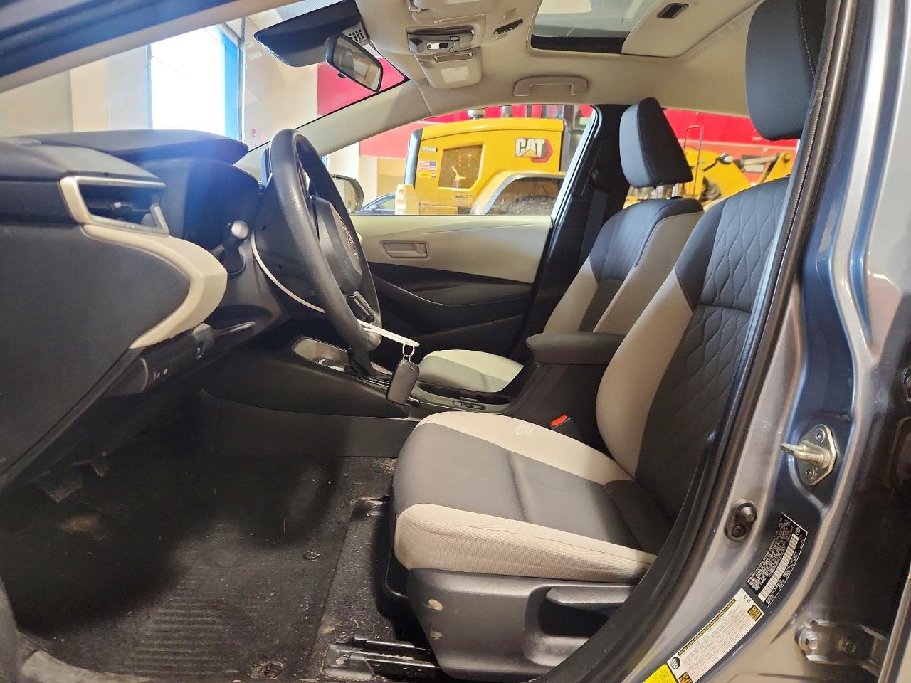 2024 TOYOTA COROLLA LE photo 7