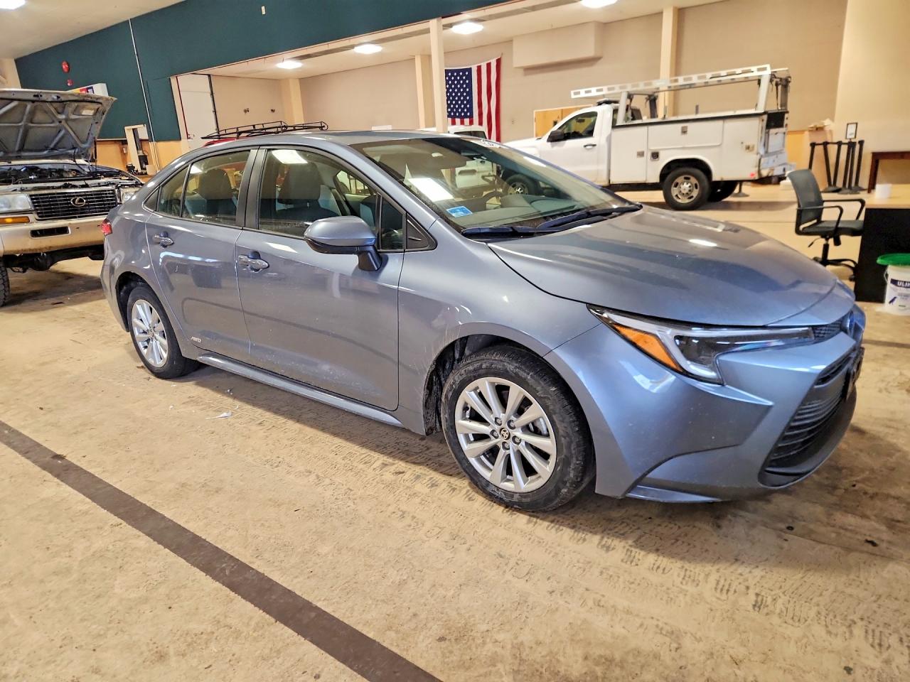 2024 TOYOTA COROLLA LE photo 4