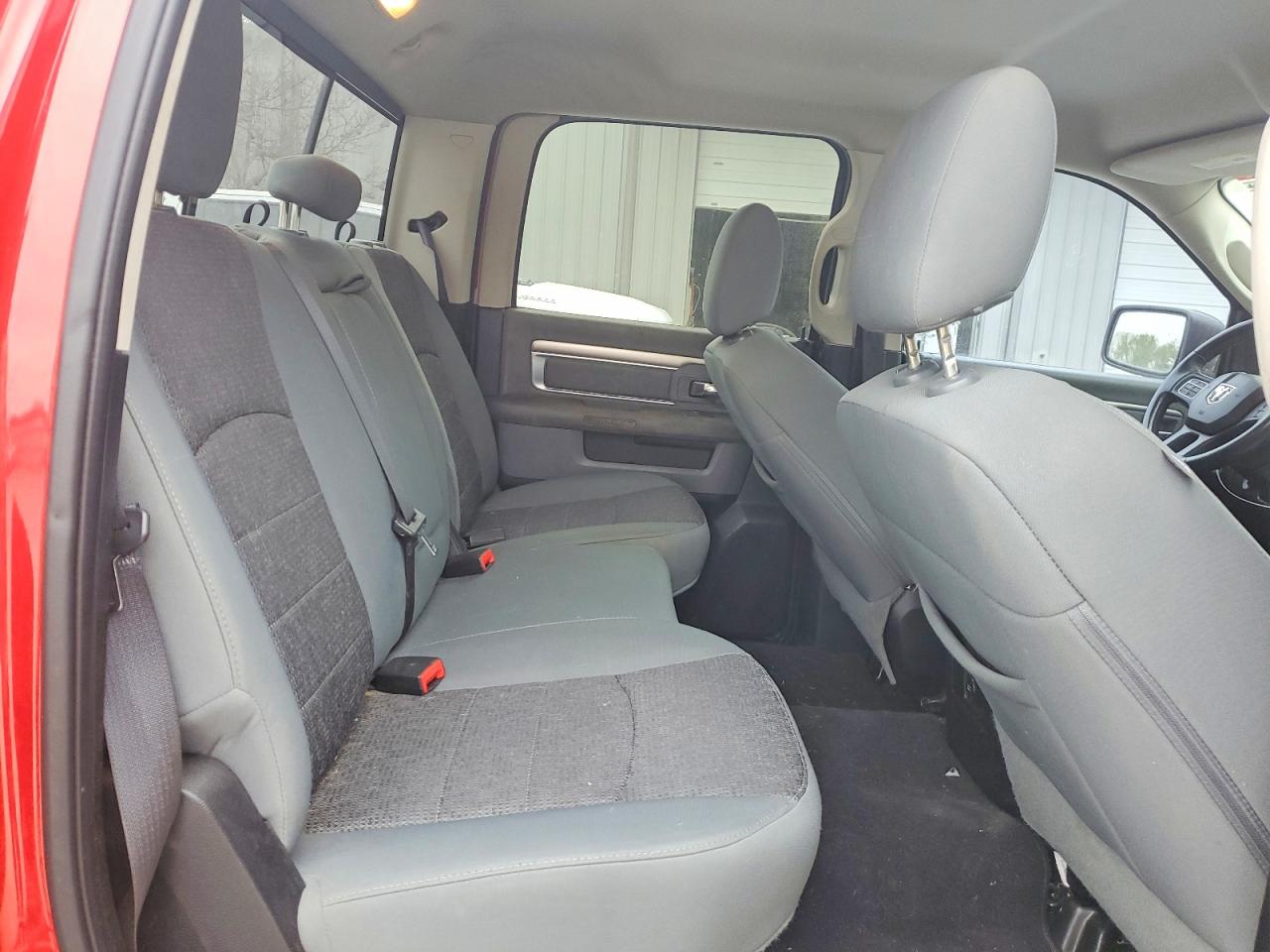 2015 RAM 1500 SLT photo 10