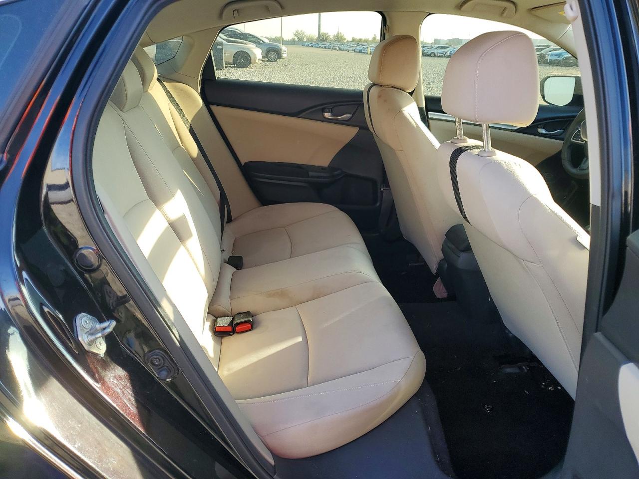 2016 HONDA CIVIC LX photo 10