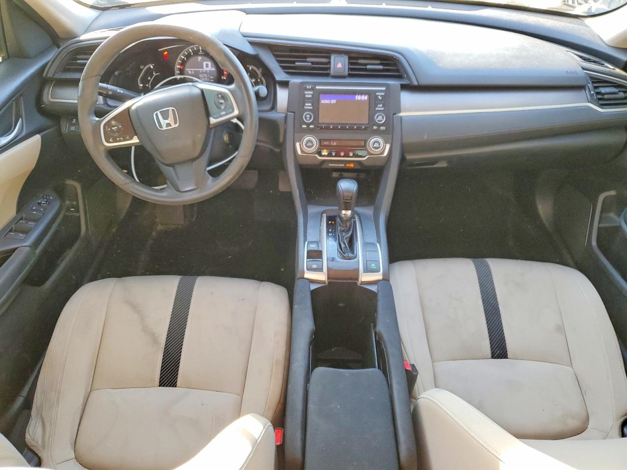 2016 HONDA CIVIC LX photo 8