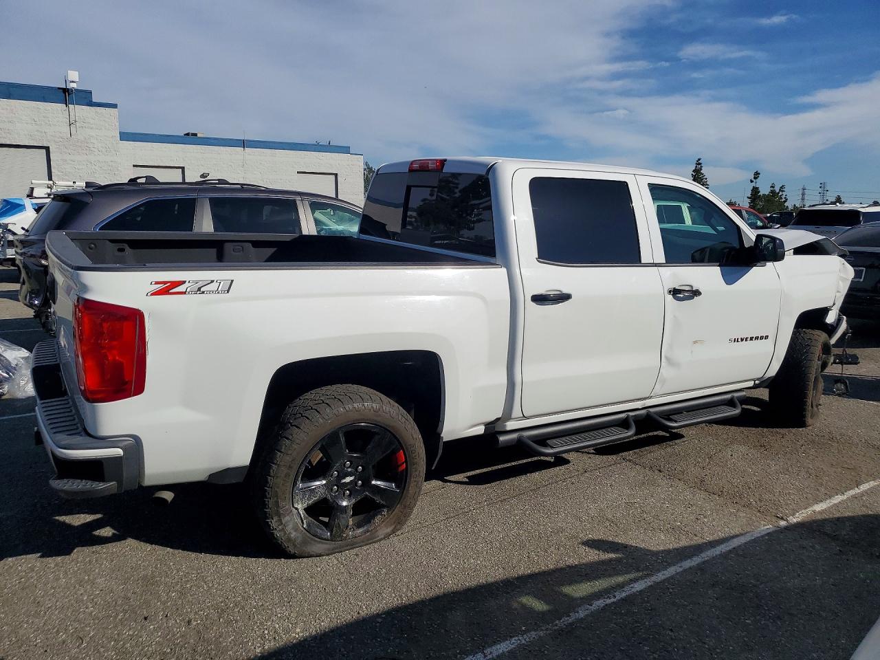 2018 CHEVROLET SILVERADO K1500 LTZ photo 5