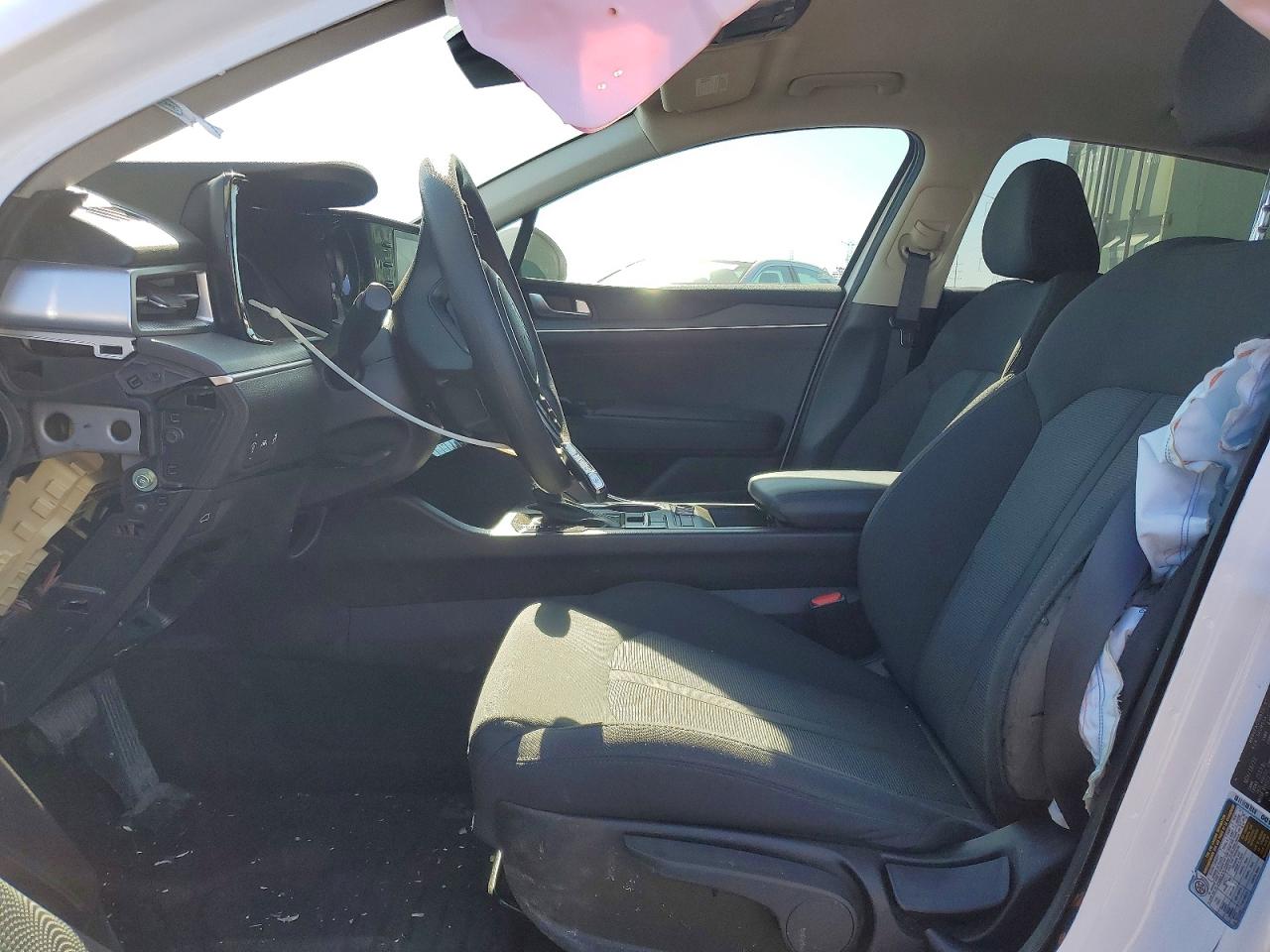 2023 KIA K5 LXS photo 7
