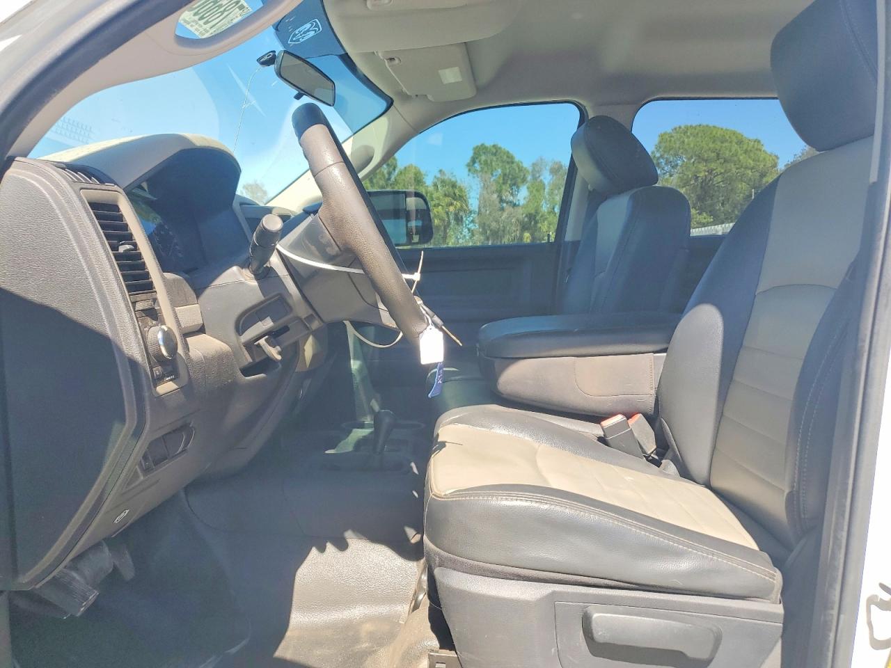 2012 DODGE RAM 3500 ST photo 7