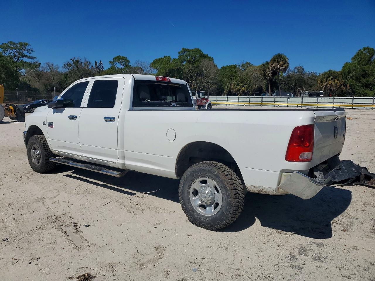 2012 DODGE RAM 3500 ST photo 2