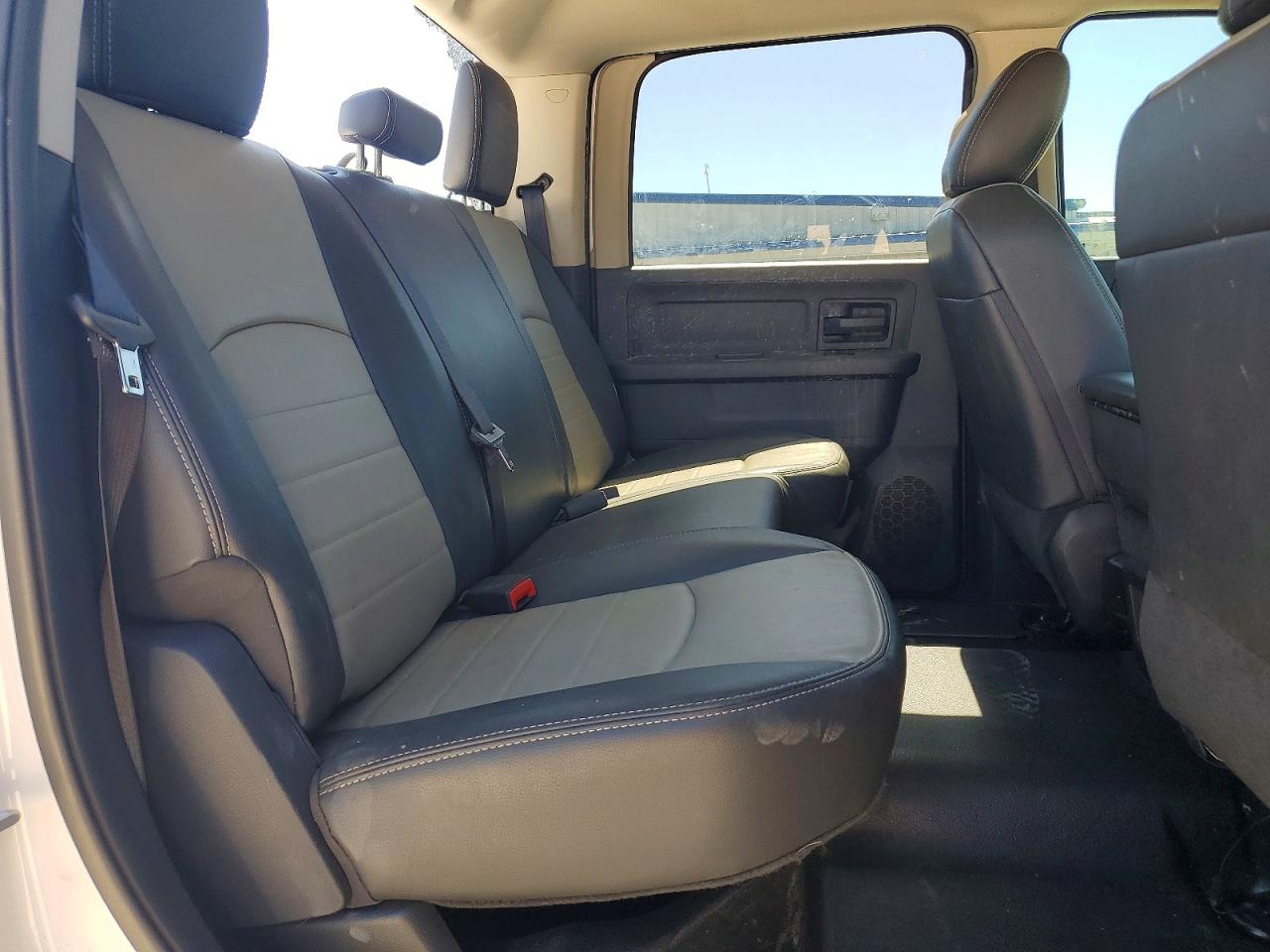 2012 DODGE RAM 3500 ST photo 10