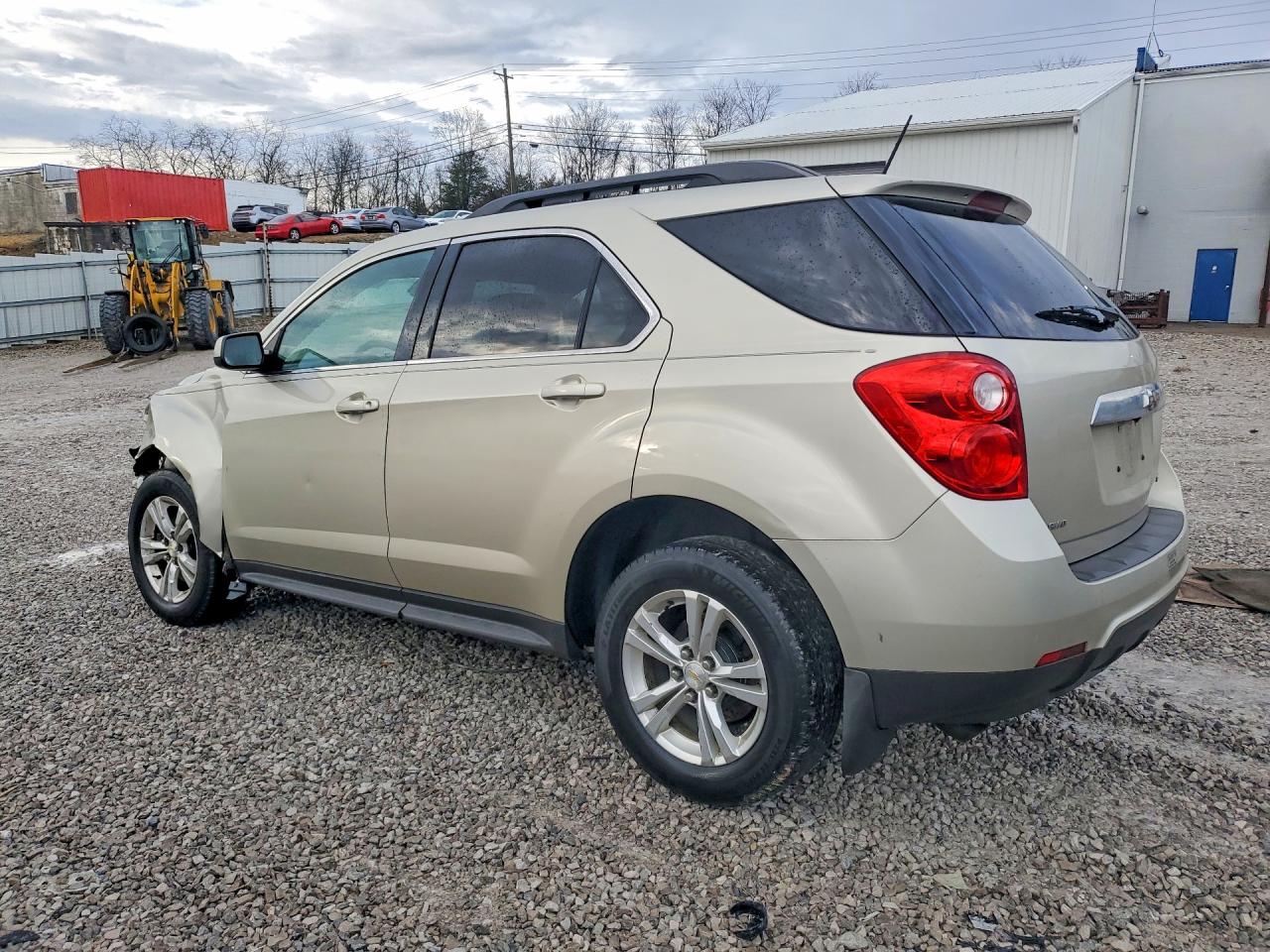 2015 CHEVROLET EQUINOX LT photo 2