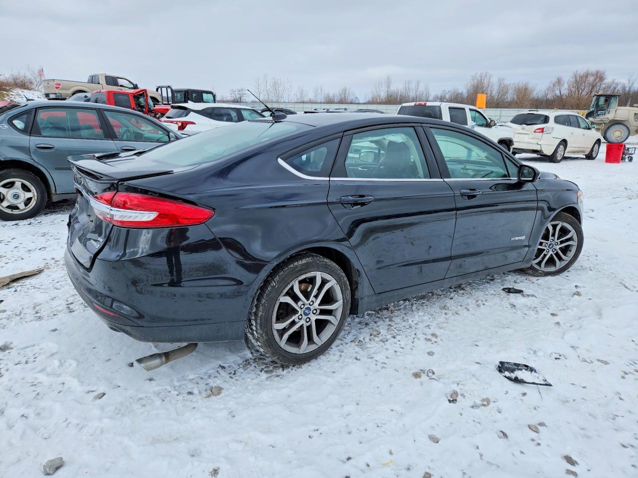 2017 FORD FUSION SE HYBRID photo 3