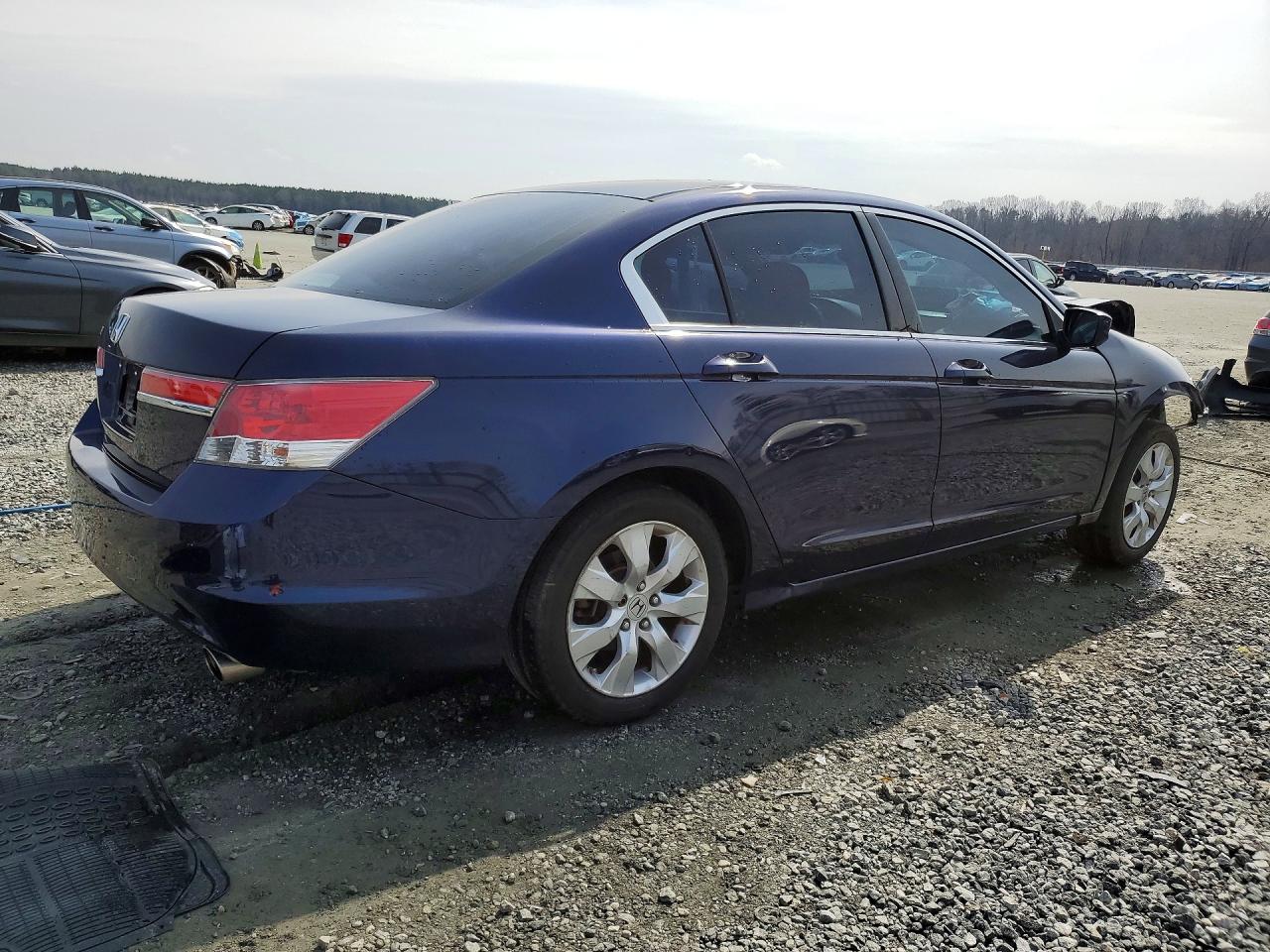 2011 HONDA ACCORD LXP photo 5