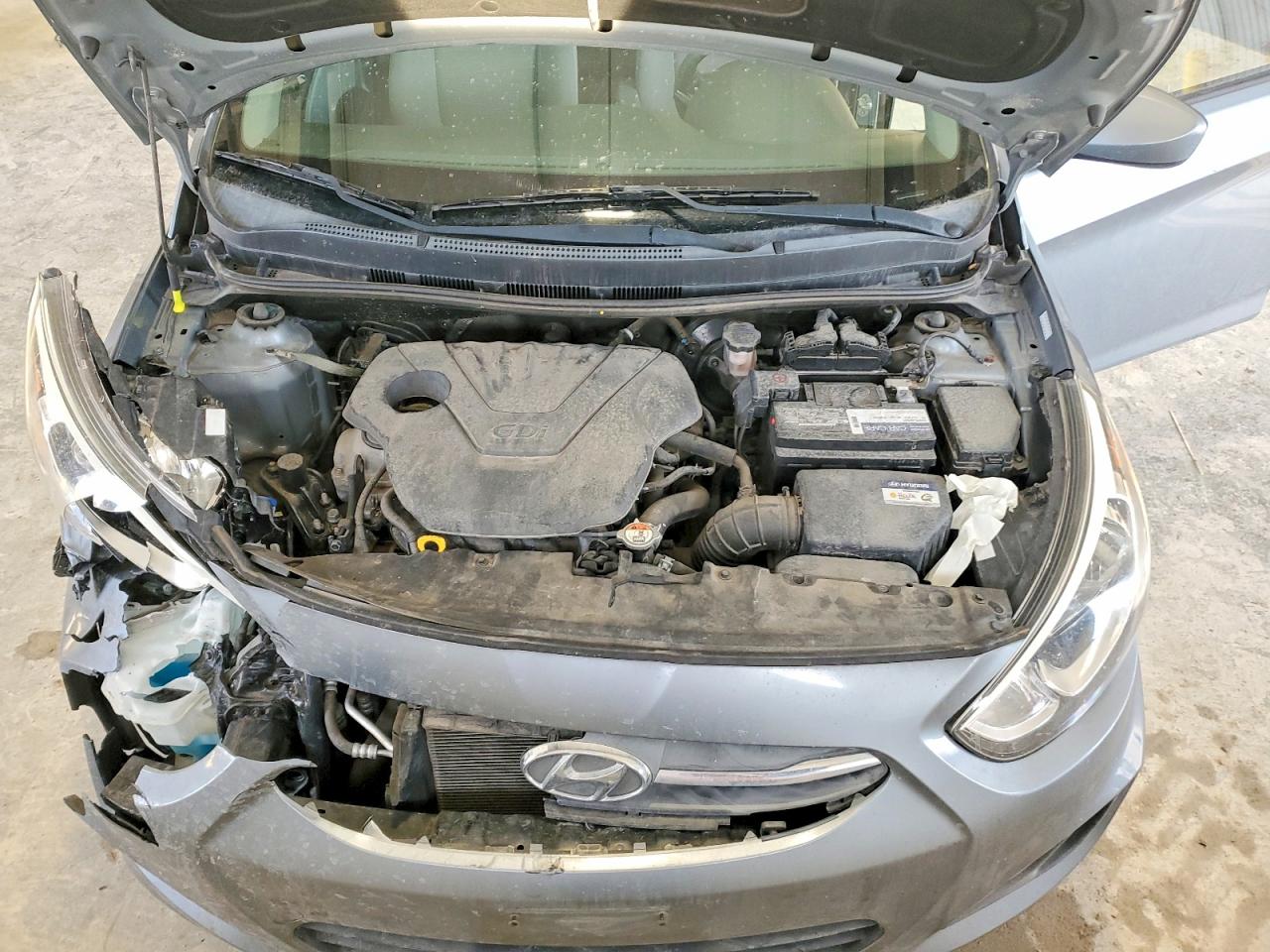 2017 HYUNDAI ACCENT SE photo 31