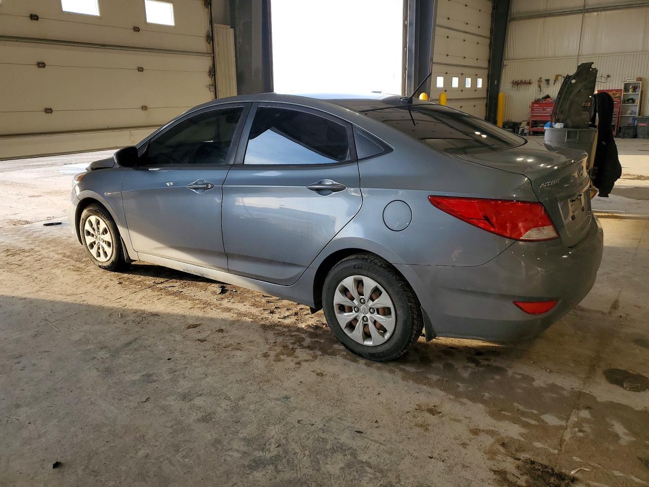 2017 HYUNDAI ACCENT SE photo 4