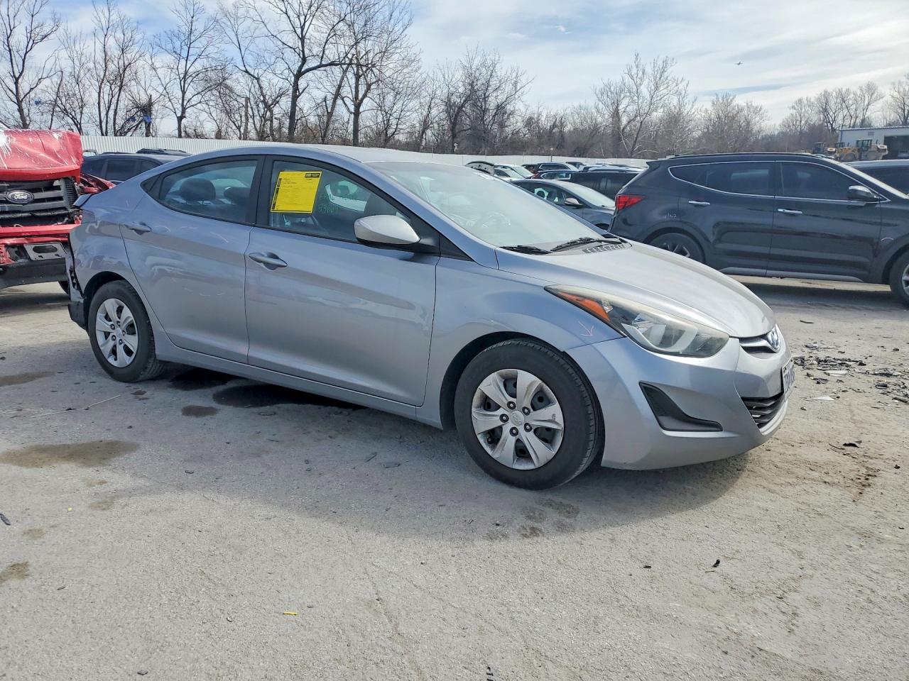 2016 HYUNDAI ELANTRA SE photo 4