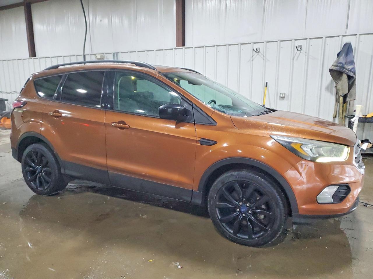 2017 FORD ESCAPE SE photo 7