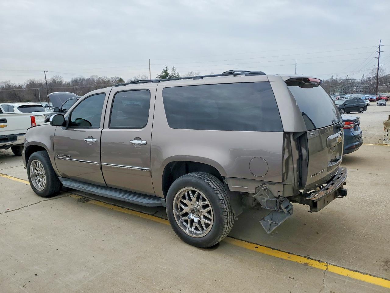 2012 CHEVROLET SUBURBAN K1500 LTZ photo 3