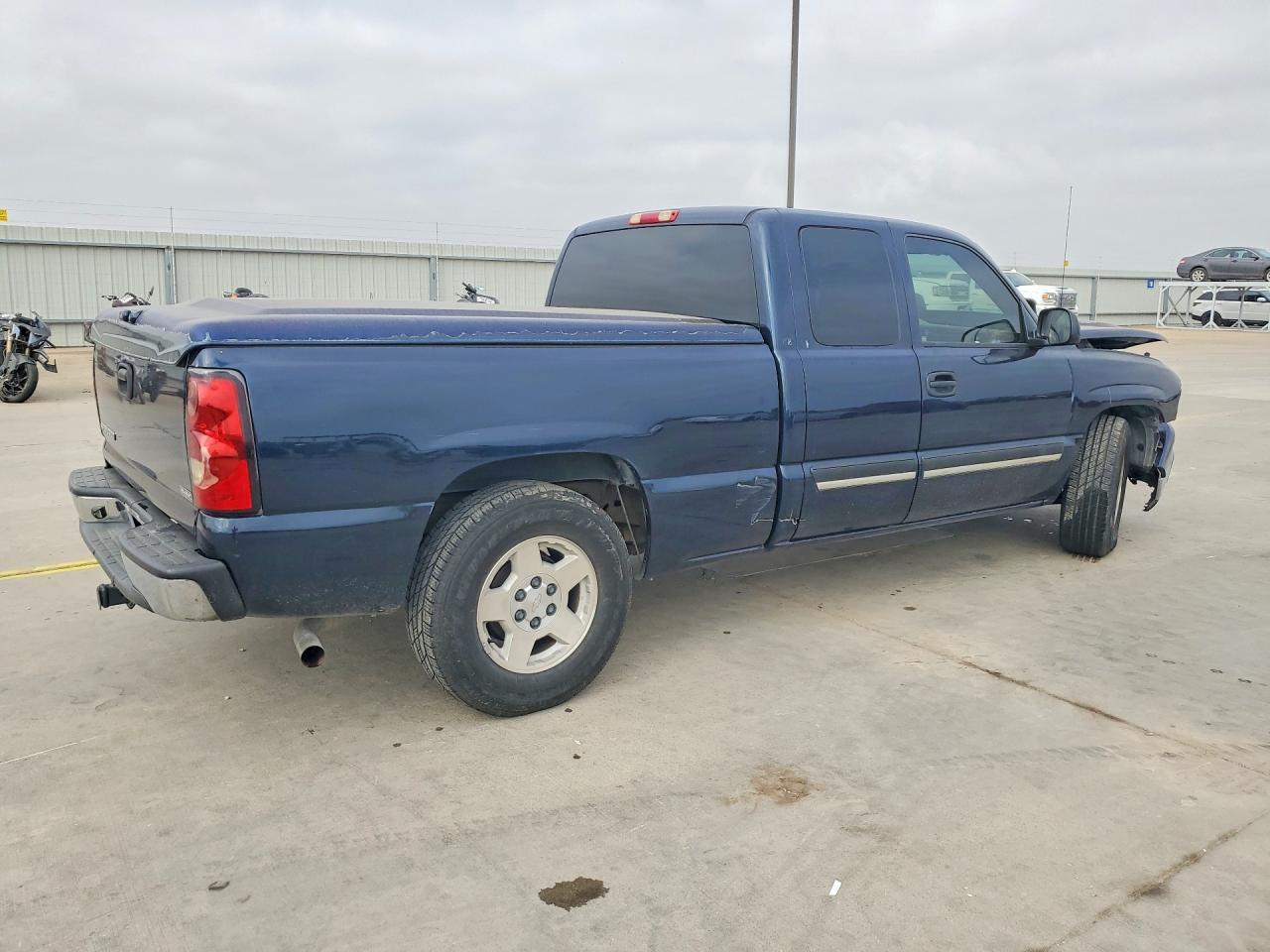 2006 CHEVROLET SILVERADO C1500 photo 5