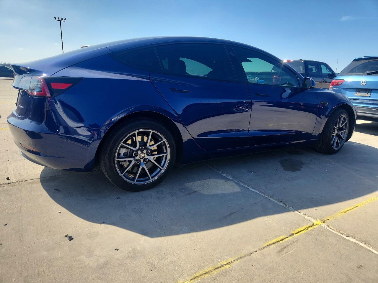 2022 TESLA MODEL 3 photo 3