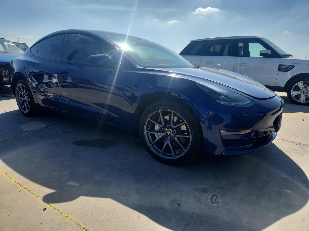 2022 TESLA MODEL 3 photo 4
