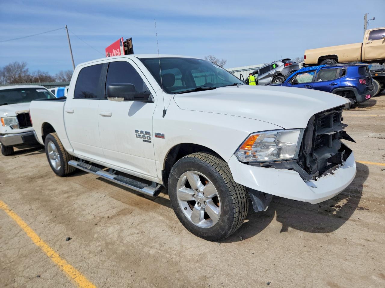 2019 RAM 1500 CLASSIC SLT photo 7