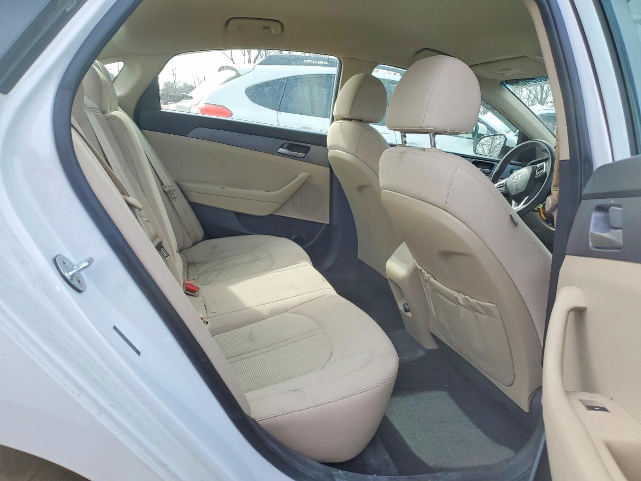 2018 HYUNDAI SONATA SE photo 10