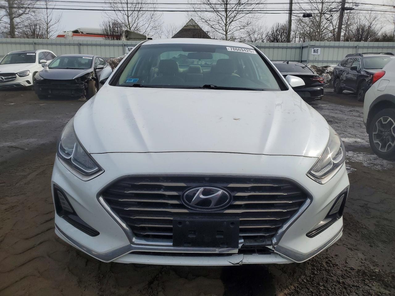 2018 HYUNDAI SONATA SE photo 5