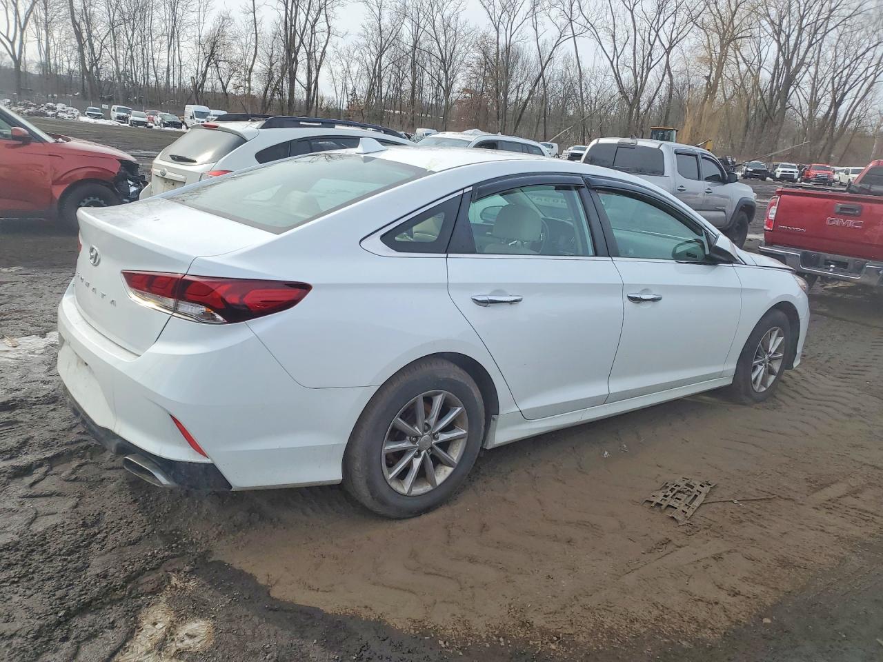 2018 HYUNDAI SONATA SE photo 3
