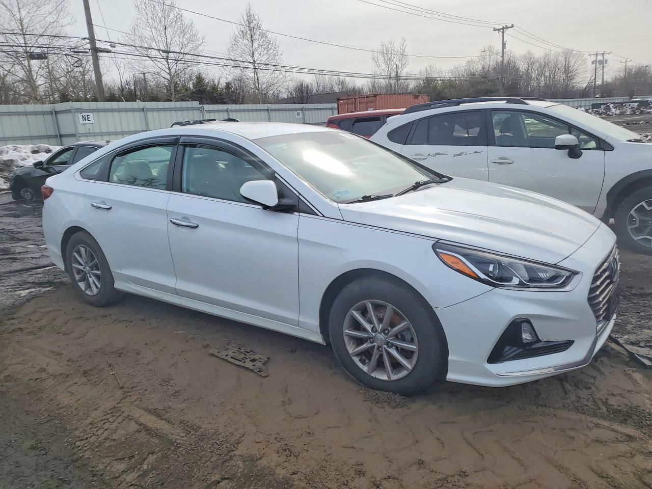 2018 HYUNDAI SONATA SE photo 4