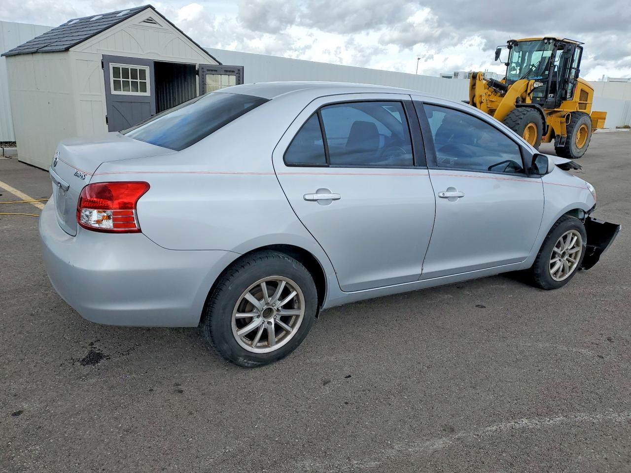 2009 TOYOTA YARIS BASE photo 3