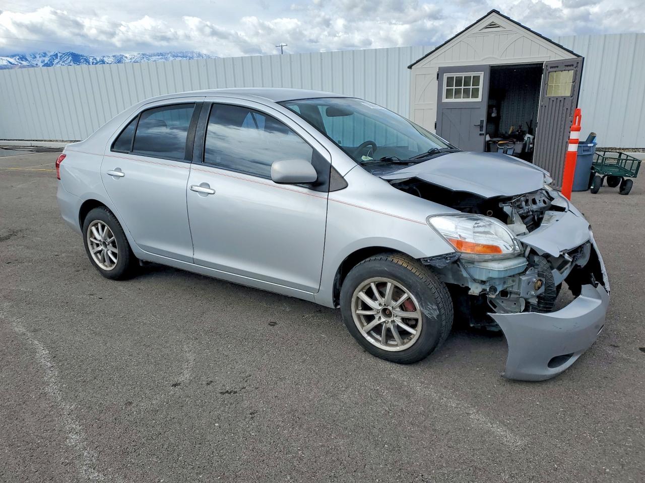 2009 TOYOTA YARIS BASE photo 4