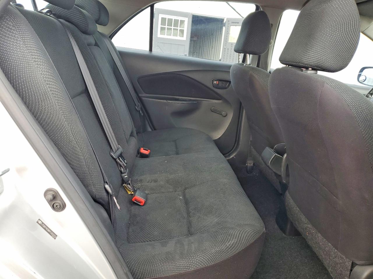 2009 TOYOTA YARIS BASE photo 10