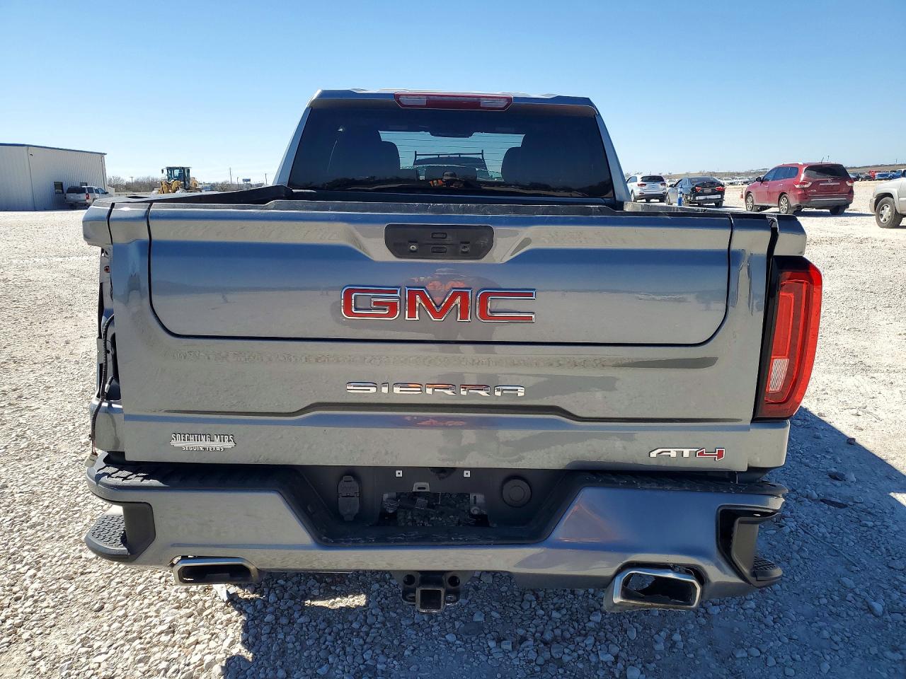 2021 GMC SIERRA K1500 AT4 photo 11