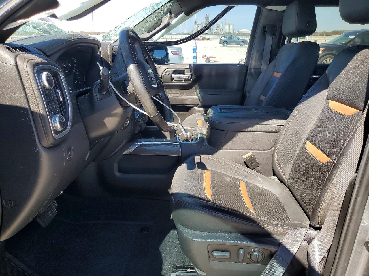 2021 GMC SIERRA K1500 AT4 photo 13