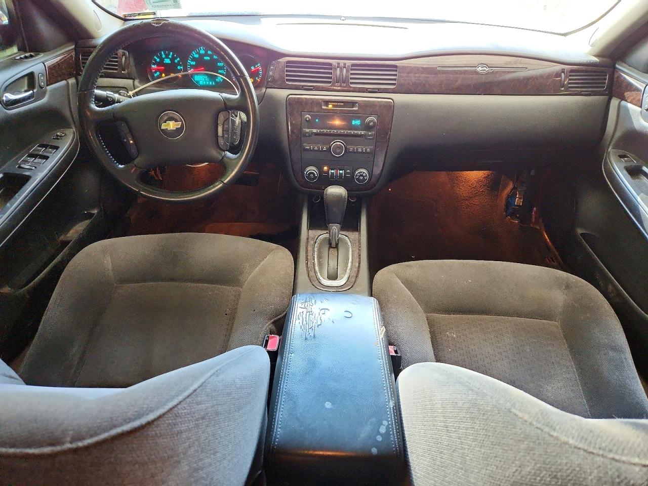 2013 CHEV IMPALA LT photo 22