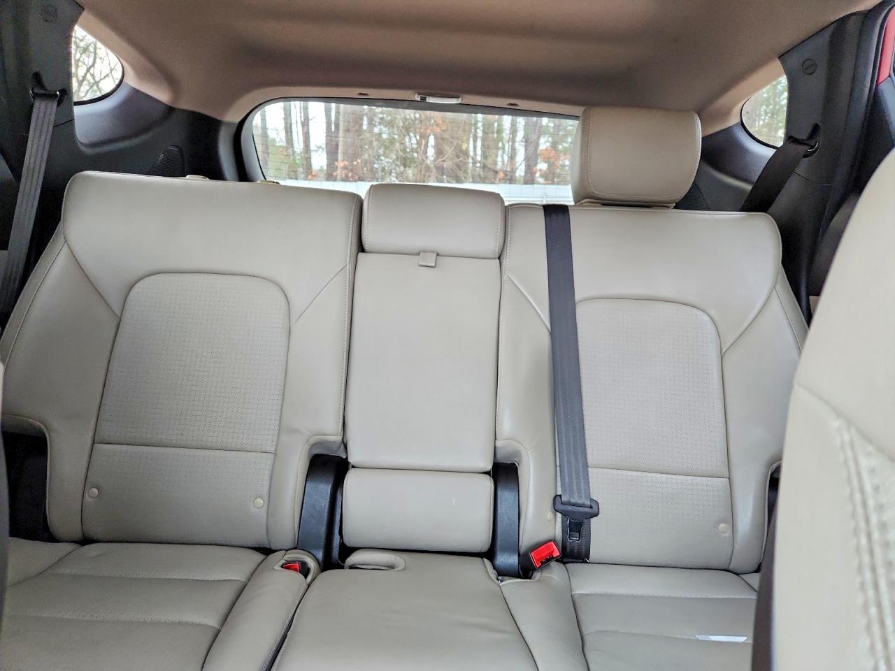 2016 HYUNDAI SANTA FE SPORT 2.0T photo 10