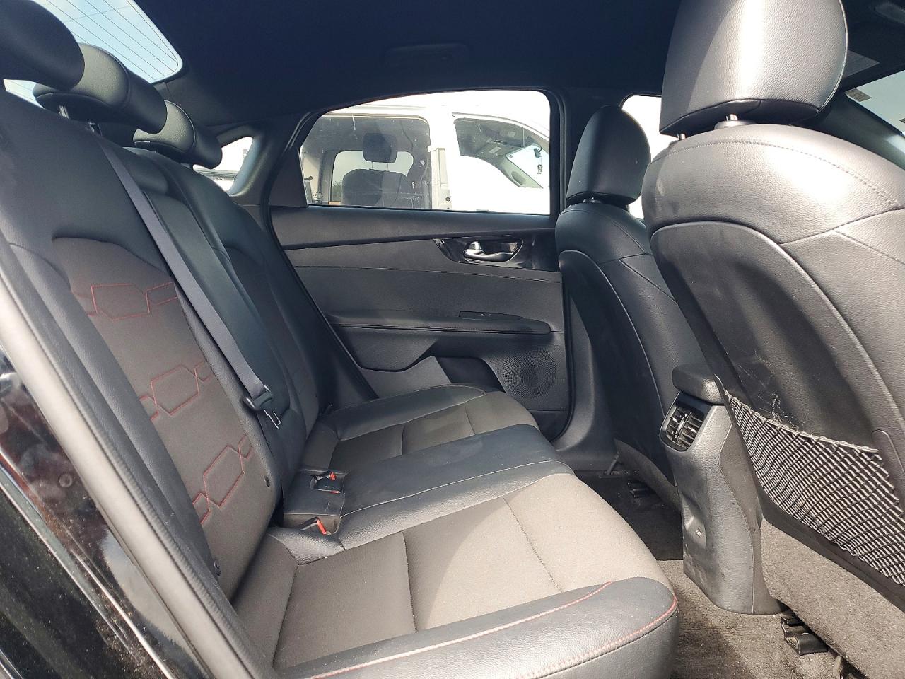2024 KIA FORTE GT photo 28
