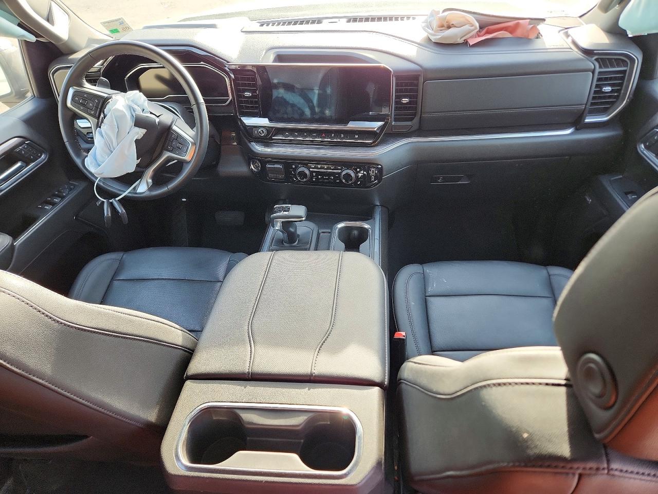 2024 CHEVROLET SILVERADO K1500 LTZ photo 15