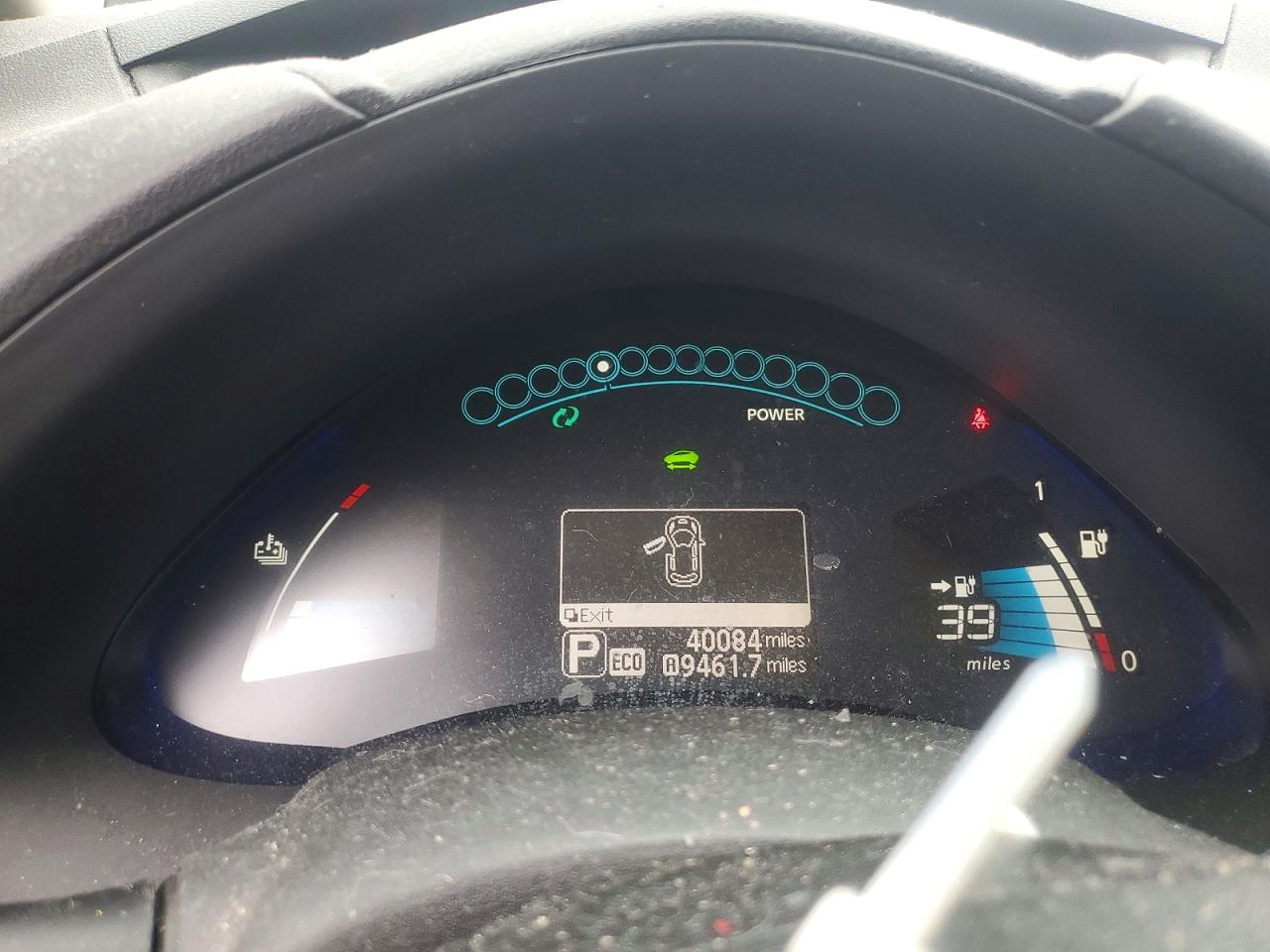 2017 NISSAN LEAF S photo 9