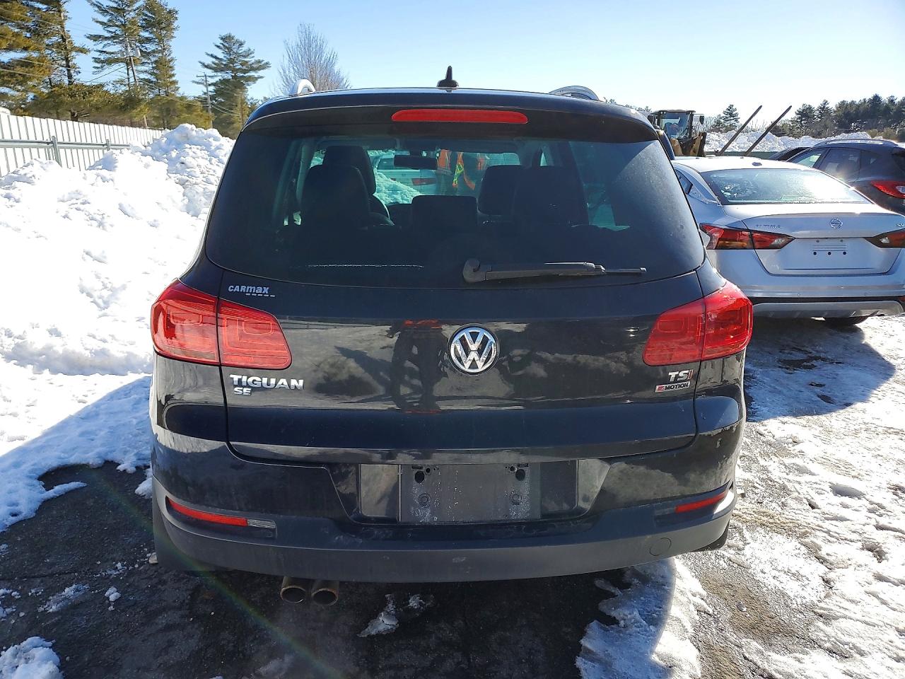 2016 VOLKSWAGEN TIGUAN S photo 11