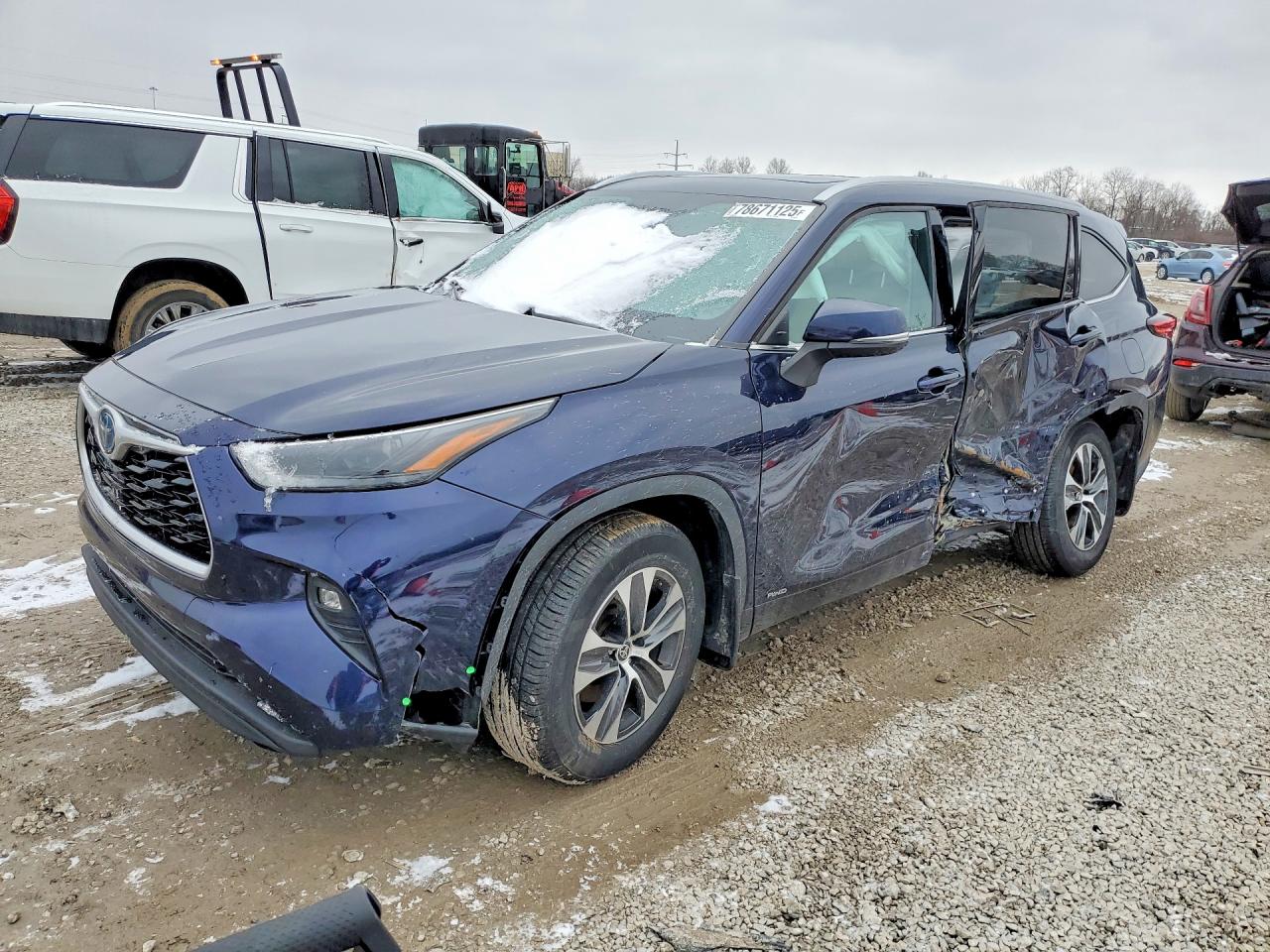 2022 TOYOTA HIGHLANDER