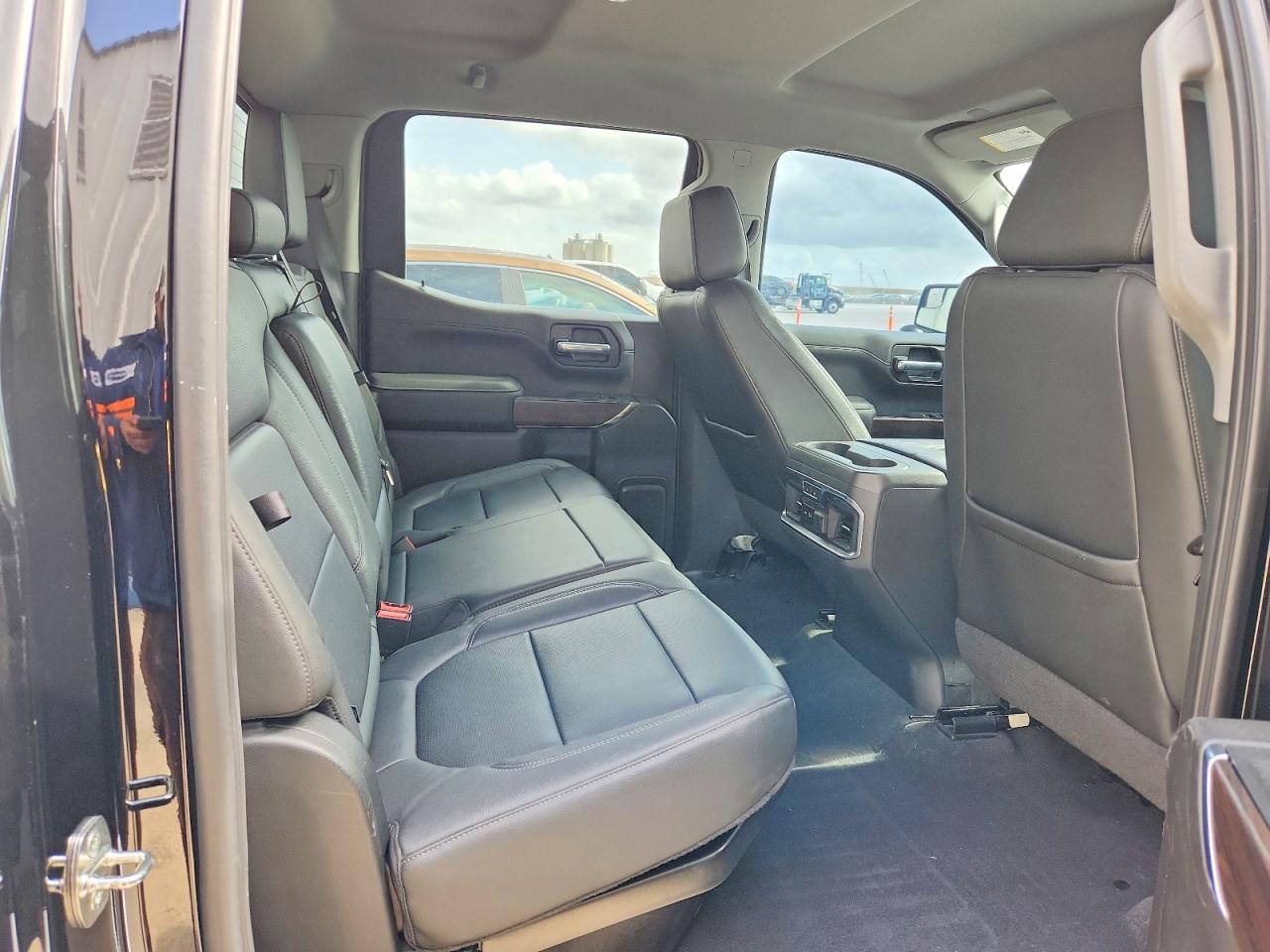 2021 GMC SIERRA C1500 SLT photo 19