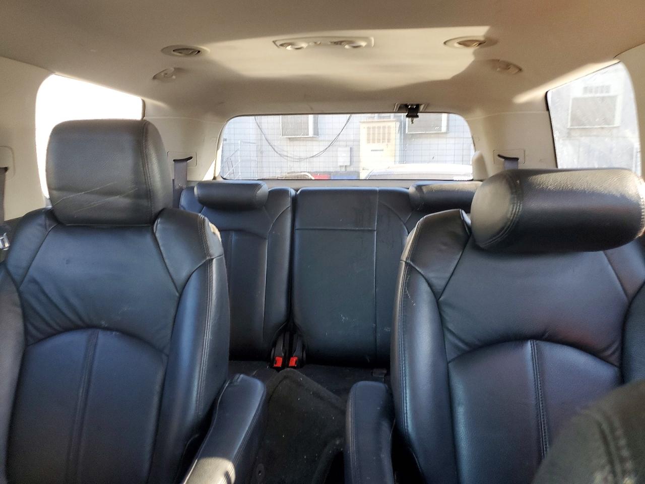2011 GMC ACADIA SLE photo 28