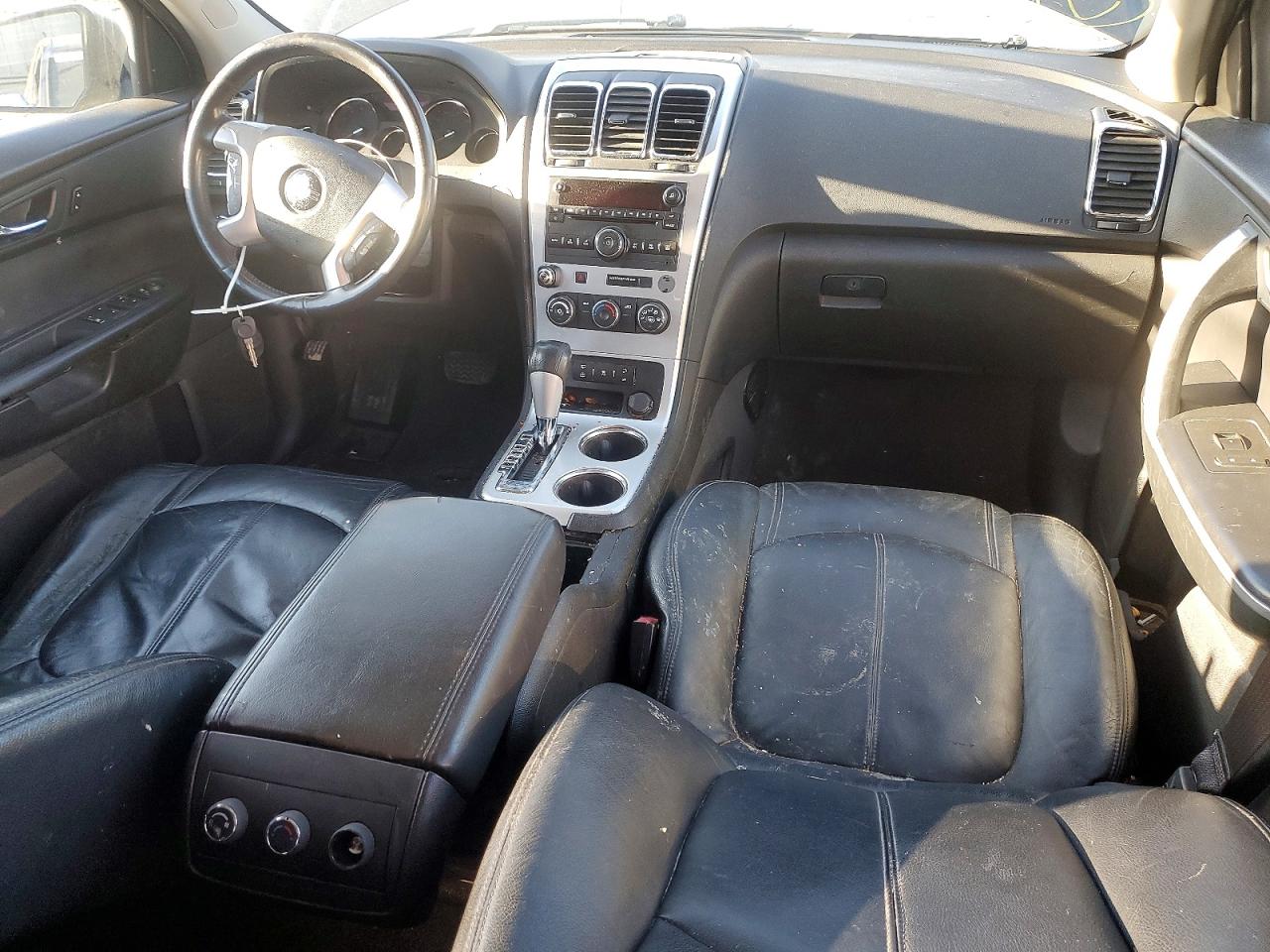 2011 GMC ACADIA SLE photo 22