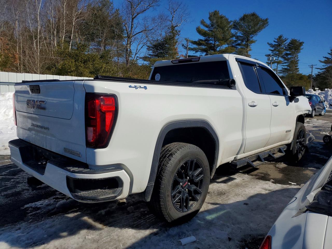 2021 GMC SIERRA K1500 ELEVATION photo 3