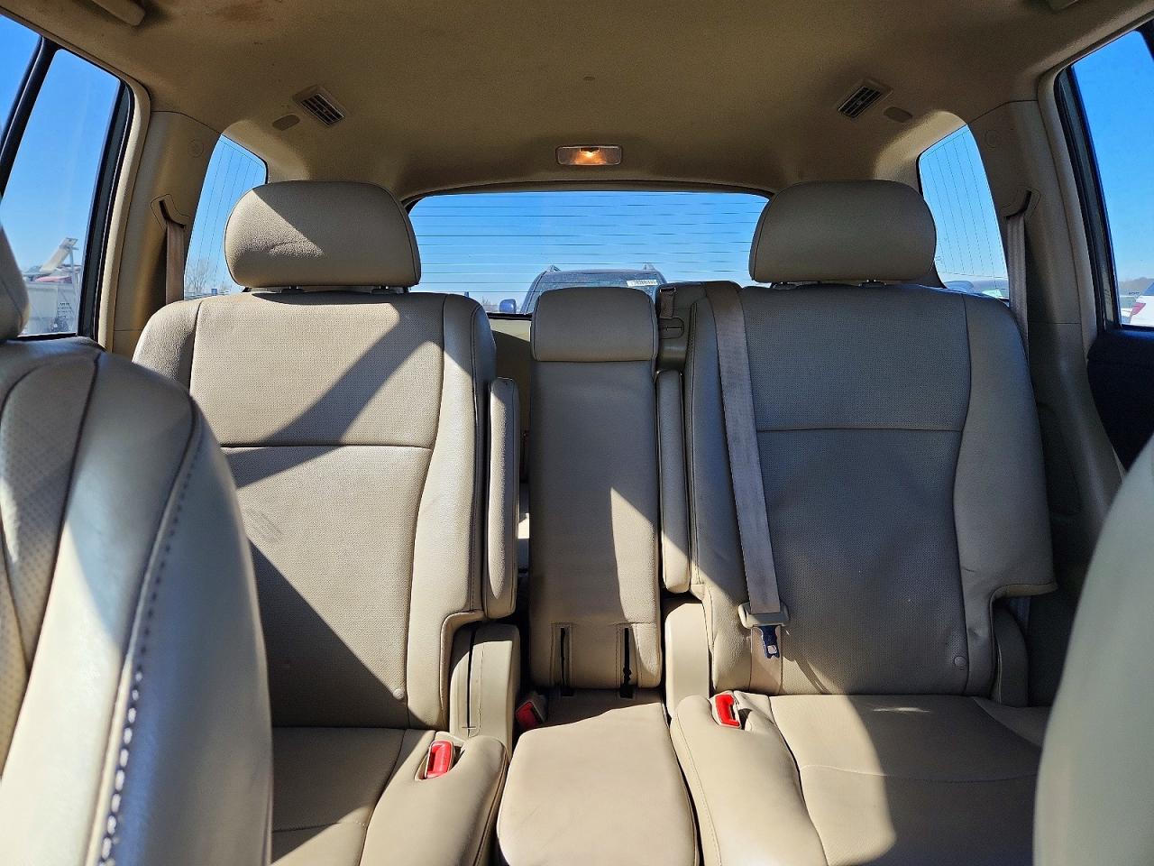 2011 TOYOTA HIGHLANDER photo 10