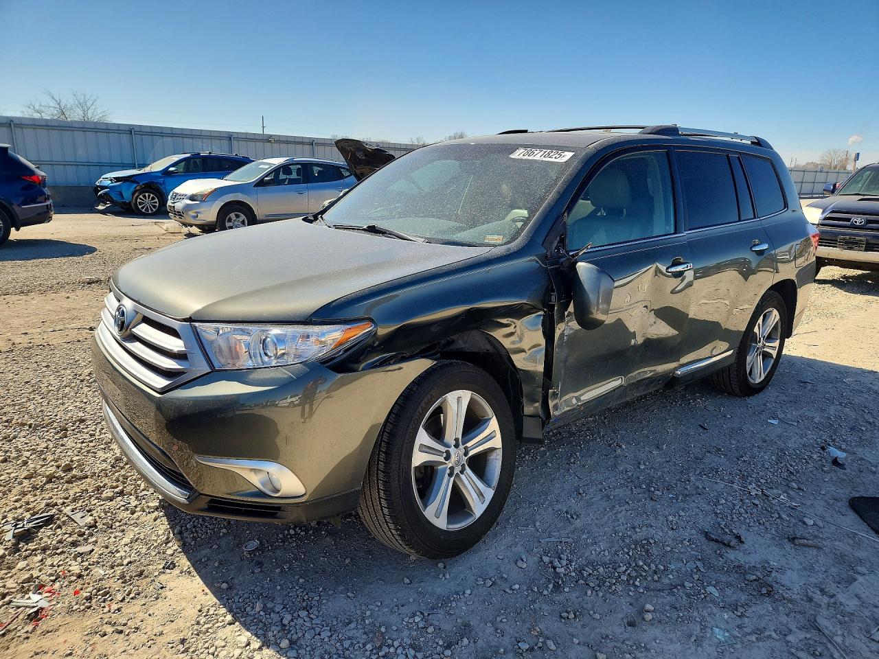2011 TOYOTA HIGHLANDER