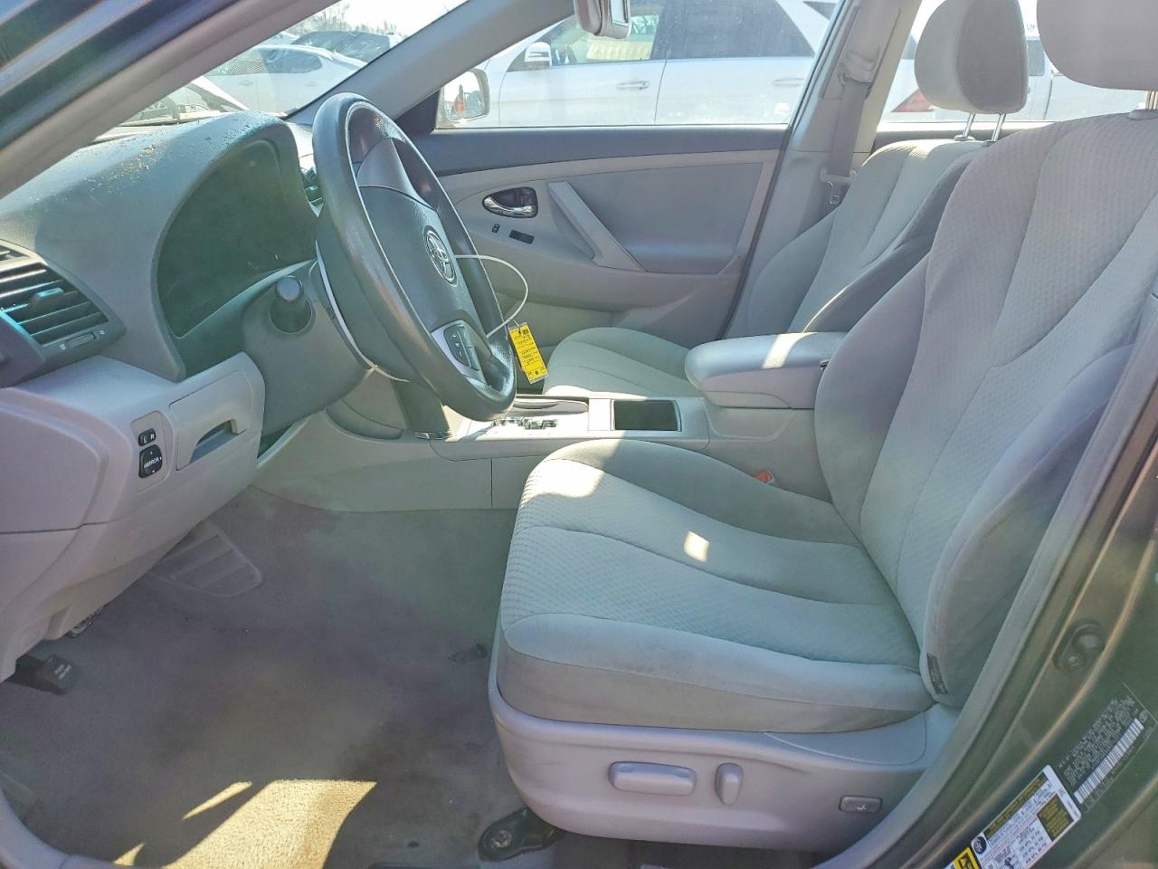 2009 TOYOTA CAMRY LE photo 13