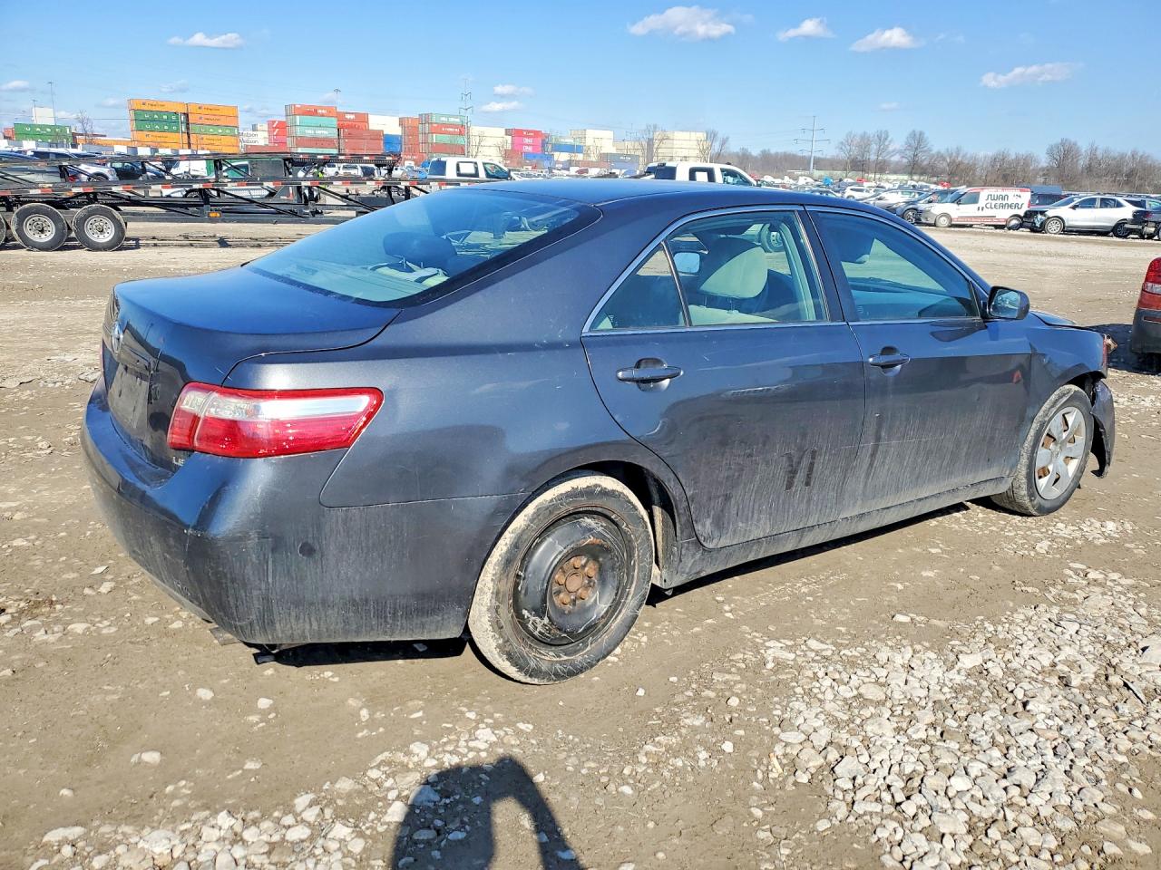 2009 TOYOTA CAMRY LE photo 5