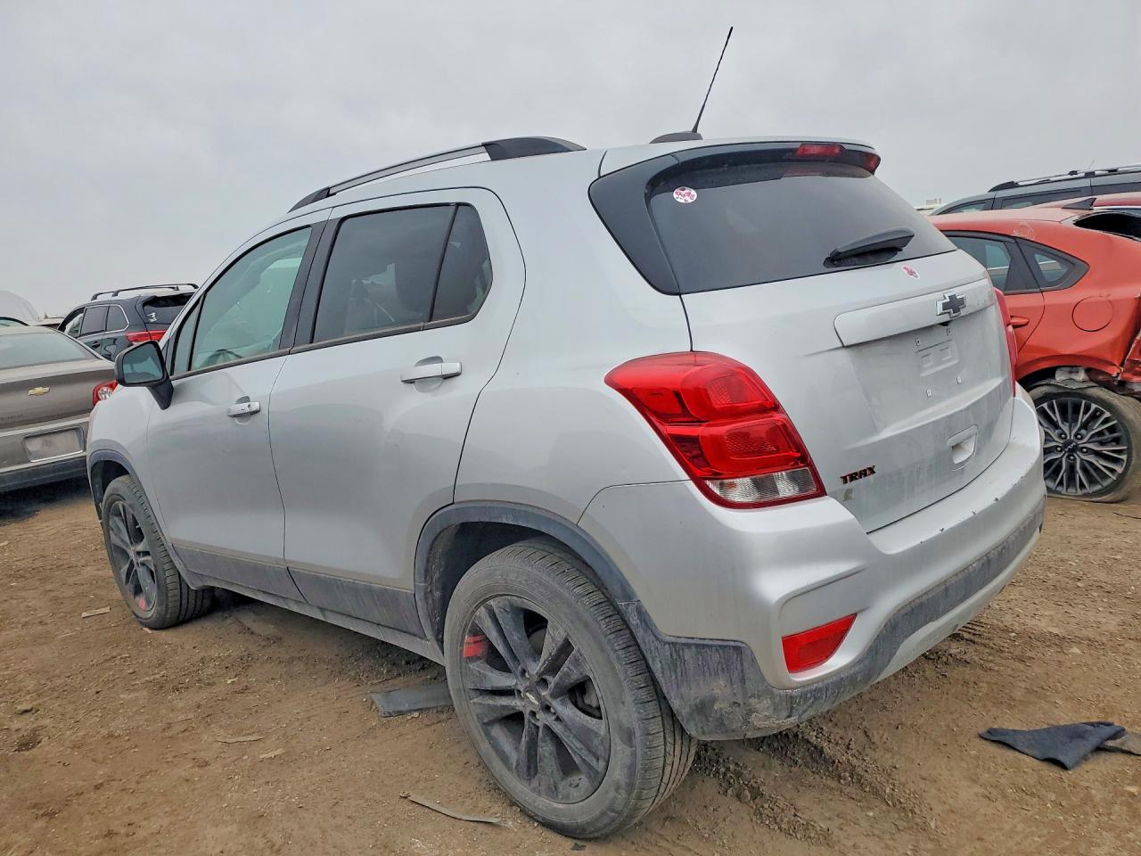 2021 CHEVROLET TRAX 1LT photo 4