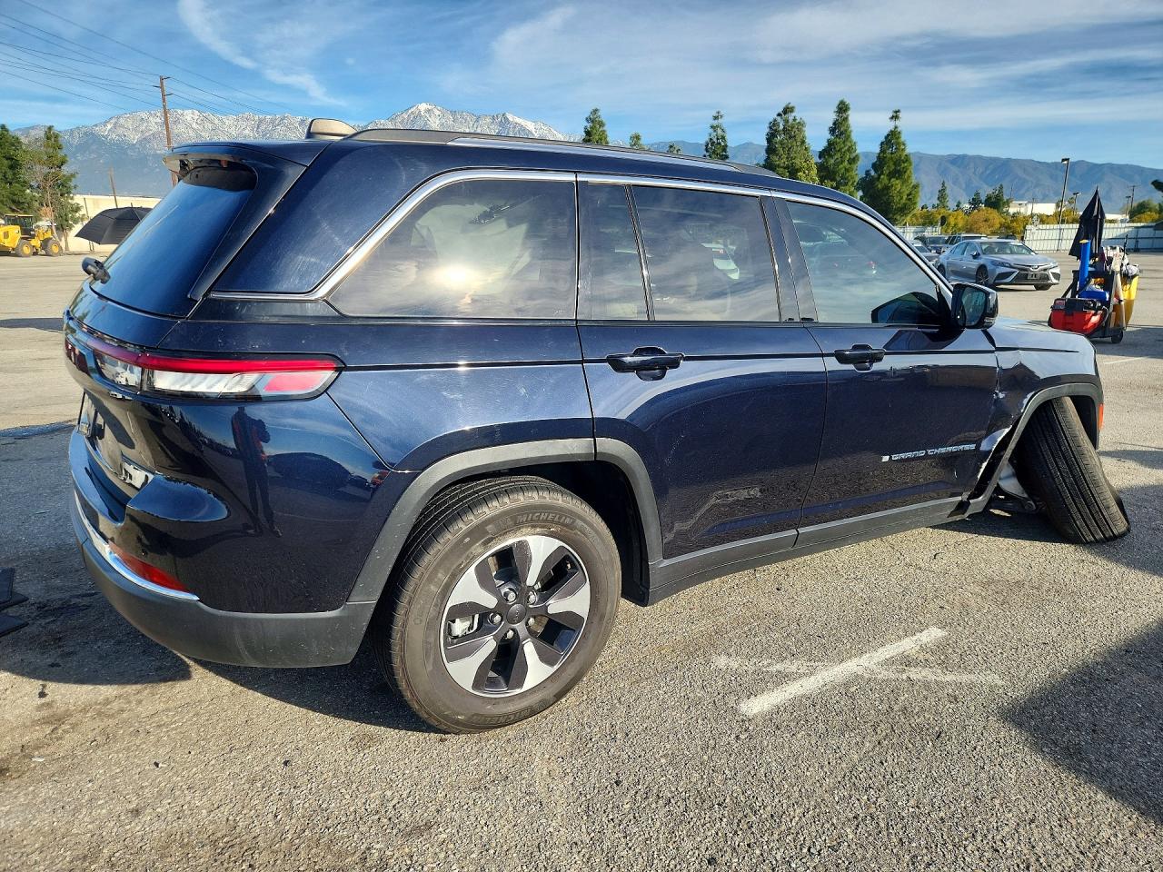 2023 JEEP GRAND CHEROKEE LIMITED 4XE photo 5