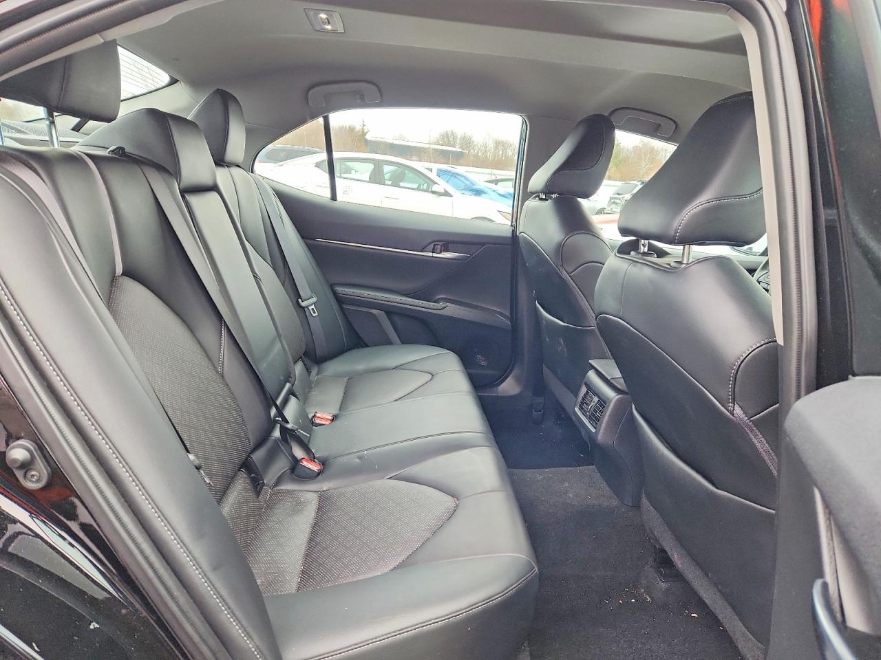2022 TOYOTA CAMRY XSE photo 19